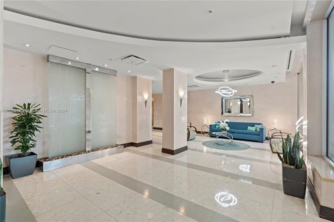 Copropriété à vendre à Hollywood, Floride: 2 chambres, 114.83 m2 № 1694703 - photo 11