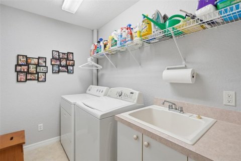 Casa en venta en North Port, Florida, 3 dormitorios, 184.5 m2 № 2236102 - foto 24