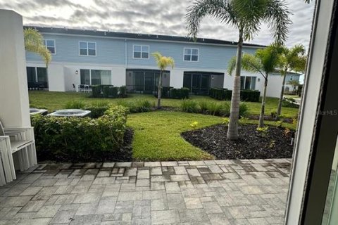 Townhouse in Four Corners, Florida 3 bedrooms, 154.12 sq.m. № 1684663 - photo 26