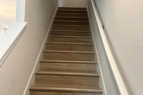 Townhouse in Four Corners, Florida 3 bedrooms, 154.12 sq.m. № 1684663 - photo 12