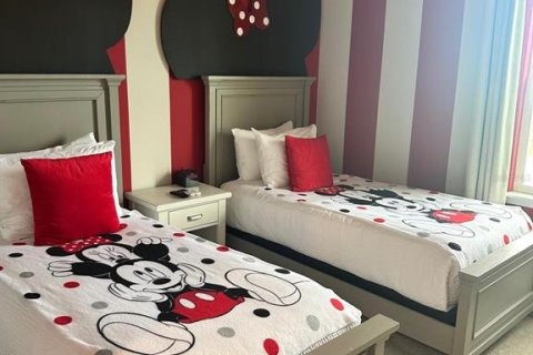 Townhouse in Four Corners, Florida 3 bedrooms, 154.12 sq.m. № 1684663 - photo 7