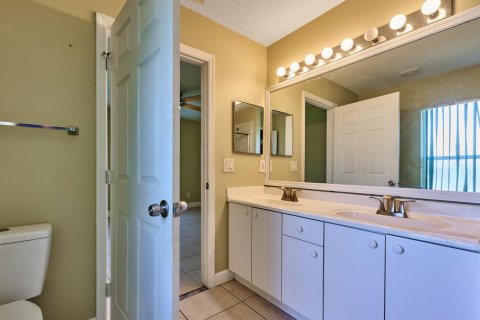 Villa ou maison à vendre à Port St. Lucie, Floride: 3 chambres, 154.12 m2 № 2083074 - photo 11