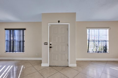 Villa ou maison à vendre à Port St. Lucie, Floride: 3 chambres, 154.12 m2 № 2083074 - photo 22