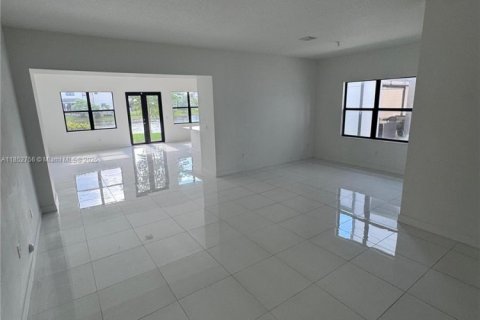 Villa ou maison à louer à Miramar, Floride: 4 chambres, 211.26 m2 № 1877547 - photo 6