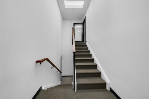 Commercial property in Doral, Florida № 2086689 - photo 26