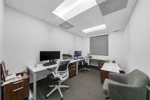 Commercial property in Doral, Florida № 2086689 - photo 20