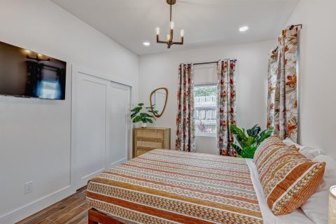 House in West Palm Beach, Florida 2 bedrooms, 69.86 sq.m. № 2184999 - photo 18