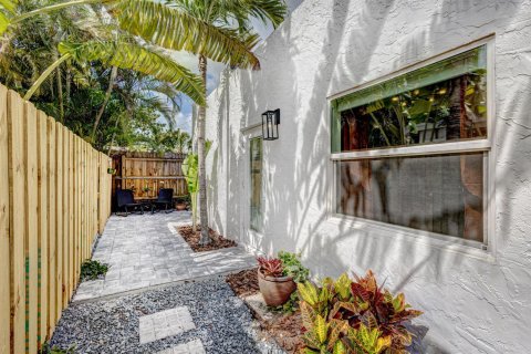 House in West Palm Beach, Florida 2 bedrooms, 69.86 sq.m. № 2184999 - photo 27