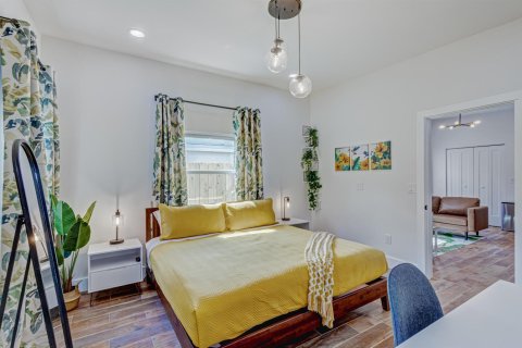 House in West Palm Beach, Florida 2 bedrooms, 69.86 sq.m. № 2184999 - photo 10