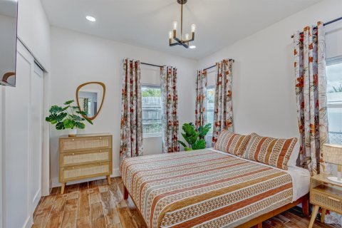House in West Palm Beach, Florida 2 bedrooms, 69.86 sq.m. № 2184999 - photo 16