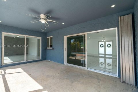 Villa ou maison à vendre à Pembroke Pines, Floride: 3 chambres, 153.75 m2 № 2074945 - photo 30