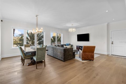 Condominio en venta en Saint Petersburg, Florida, 2 dormitorios, 185.62 m2 № 1918922 - foto 8