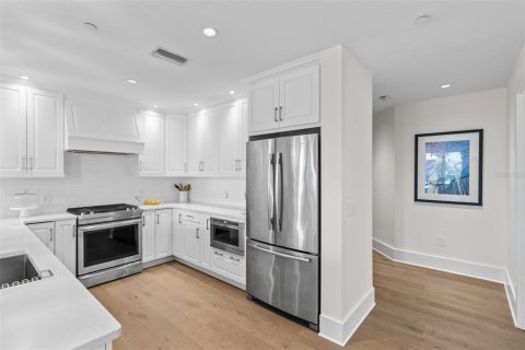 Condominio en venta en Saint Petersburg, Florida, 2 dormitorios, 185.62 m2 № 1918922 - foto 14