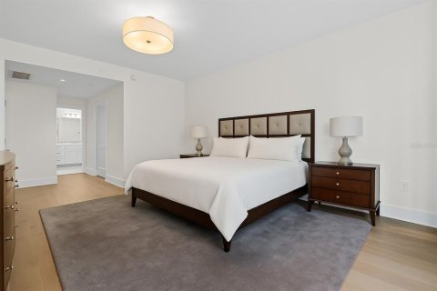 Condominio en venta en Saint Petersburg, Florida, 2 dormitorios, 185.62 m2 № 1918922 - foto 18