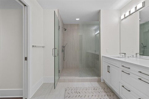 Condominio en venta en Saint Petersburg, Florida, 2 dormitorios, 185.62 m2 № 1918922 - foto 20
