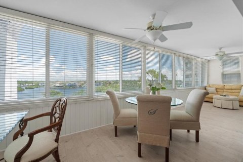 Copropriété à vendre à Sarasota, Floride: 2 chambres, 135.64 m2 № 1741062 - photo 18