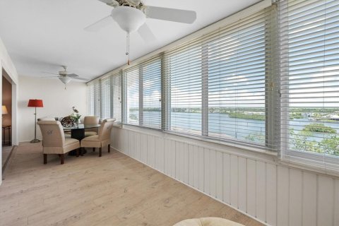 Copropriété à vendre à Sarasota, Floride: 2 chambres, 135.64 m2 № 1741062 - photo 19