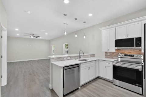 Villa ou maison à vendre à Daytona Beach, Floride: 3 chambres, 157.93 m2 № 2342012 - photo 14
