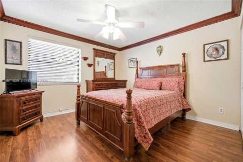 Купить таунхаус в Пемброк-Пайнс, Флорида 3 спальни, 156.63м2, № 2032345 - фото 20