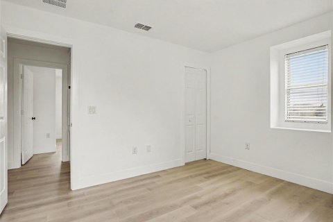 Casa en venta en Kissimmee, Florida, 4 dormitorios, 189.15 m2 № 2361103 - foto 21