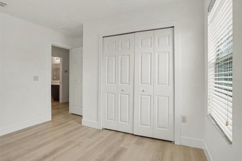 Casa en venta en Kissimmee, Florida, 4 dormitorios, 189.15 m2 № 2361103 - foto 18