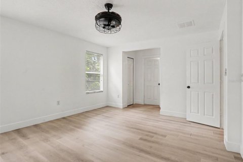 Casa en venta en Kissimmee, Florida, 4 dormitorios, 189.15 m2 № 2361103 - foto 12