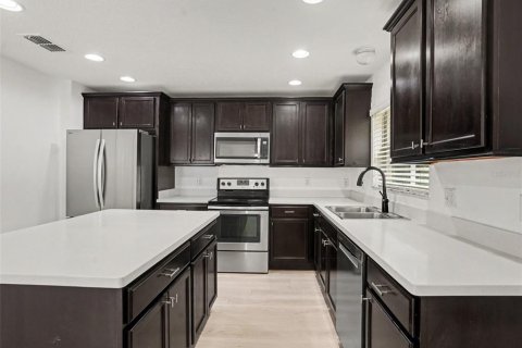 Casa en venta en Kissimmee, Florida, 4 dormitorios, 189.15 m2 № 2361103 - foto 10