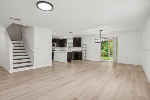 Casa en venta en Kissimmee, Florida, 4 dormitorios, 189.15 m2 № 2361103 - foto 4