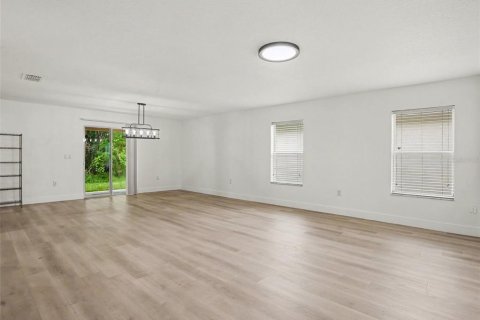Casa en venta en Kissimmee, Florida, 4 dormitorios, 189.15 m2 № 2361103 - foto 5