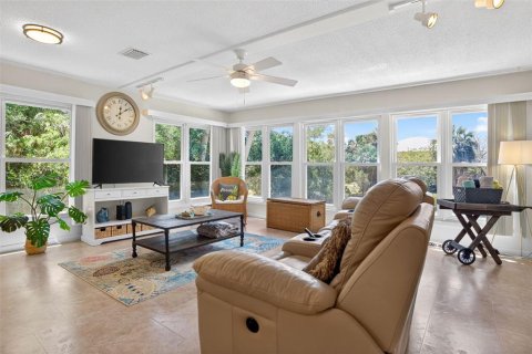 Villa ou maison à vendre à Crystal River, Floride: 2 chambres, 97.36 m2 № 2284491 - photo 22