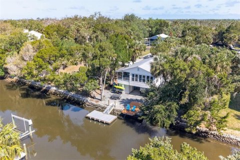 Villa ou maison à vendre à Crystal River, Floride: 2 chambres, 97.36 m2 № 2284491 - photo 3
