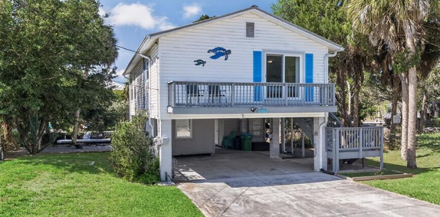 Villa ou maison à Crystal River, Floride 2 chambres, 97.36 m2 № 2284491