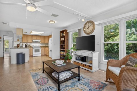 Villa ou maison à vendre à Crystal River, Floride: 2 chambres, 97.36 m2 № 2284491 - photo 24