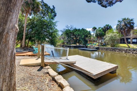 Villa ou maison à vendre à Crystal River, Floride: 2 chambres, 97.36 m2 № 2284491 - photo 7