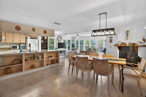 Villa ou maison à vendre à Crystal River, Floride: 2 chambres, 97.36 m2 № 2284491 - photo 12
