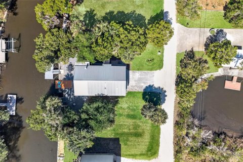 Villa ou maison à vendre à Crystal River, Floride: 2 chambres, 97.36 m2 № 2284491 - photo 4
