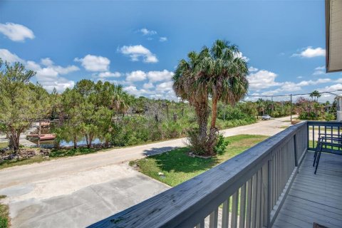 Villa ou maison à vendre à Crystal River, Floride: 2 chambres, 97.36 m2 № 2284491 - photo 28