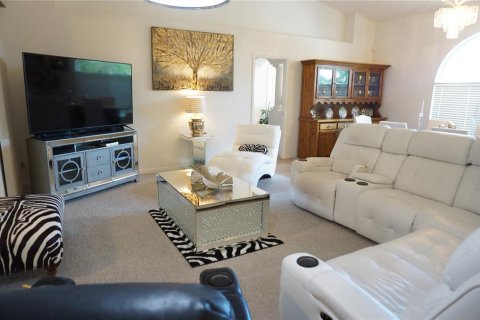 Villa ou maison à vendre à Punta Gorda, Floride: 3 chambres, 202.99 m2 № 1568043 - photo 6