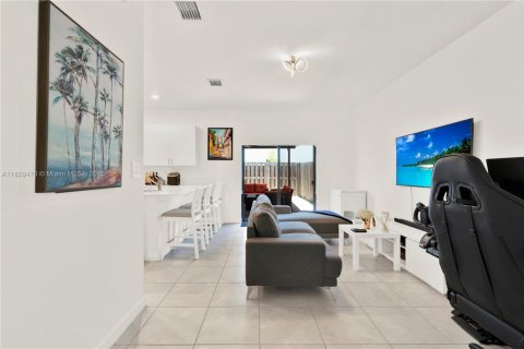 Touwnhouse à vendre à Homestead, Floride: 3 chambres, 149.76 m2 № 1802542 - photo 10
