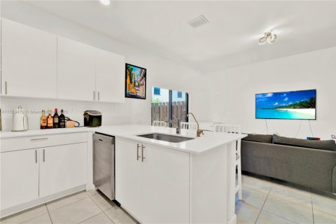 Touwnhouse à vendre à Homestead, Floride: 3 chambres, 149.76 m2 № 1802542 - photo 15