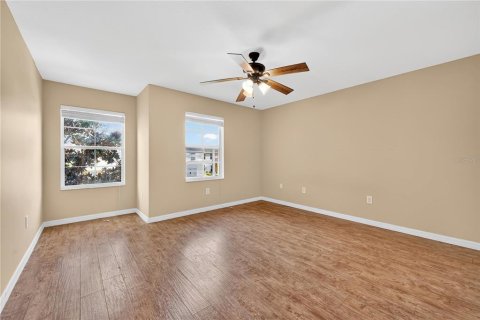 Condo in Lakeland, Florida, 2 bedrooms  № 1915994 - photo 13