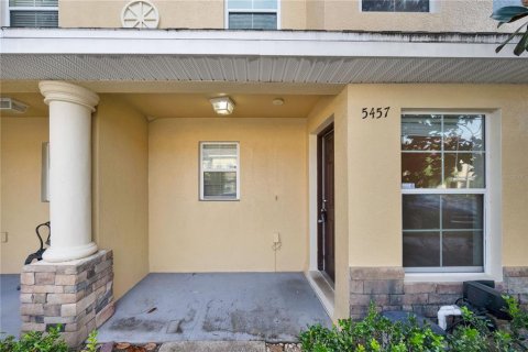 Condo in Lakeland, Florida, 2 bedrooms  № 1915994 - photo 2