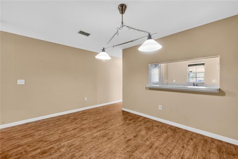 Condo in Lakeland, Florida, 2 bedrooms  № 1915994 - photo 12