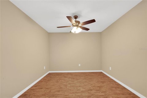 Condo in Lakeland, Florida, 2 bedrooms  № 1915994 - photo 16