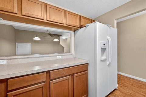 Condo in Lakeland, Florida, 2 bedrooms  № 1915994 - photo 5