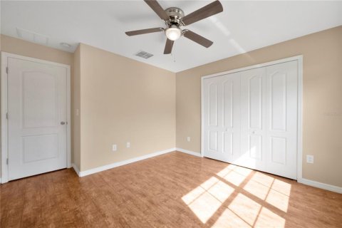 Condo in Lakeland, Florida, 2 bedrooms  № 1915994 - photo 21