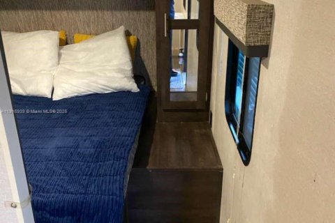 Снять в аренду квартиру в Хомстед, Флорида 1 спальня, 143.53м2, № 2053609 - фото 8