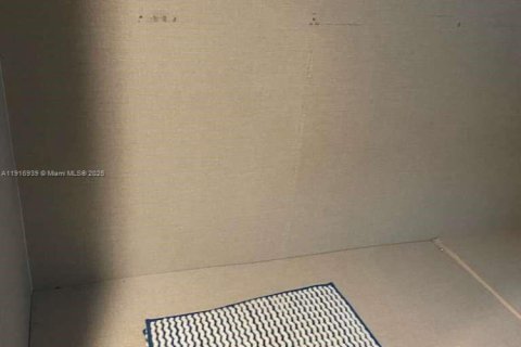 Снять в аренду квартиру в Хомстед, Флорида 1 спальня, 143.53м2, № 2053609 - фото 10