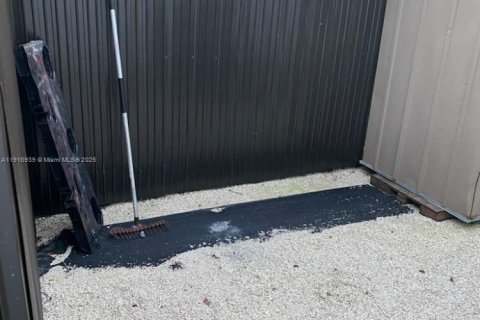 Снять в аренду квартиру в Хомстед, Флорида 1 спальня, 143.53м2, № 2053609 - фото 11