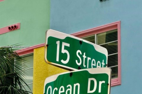 Copropriété à vendre à Miami Beach, Floride: 1 chambre, 41.81 m2 № 1867544 - photo 3